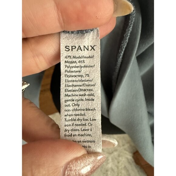 SPANX® AirEssentials Long Sleeves Crewneck Sweatshirt Womens Size Large - Picture 10 of 10